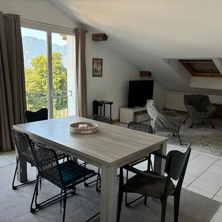Apartament Malibaix *